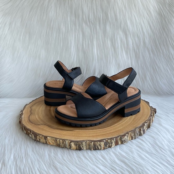 Salvia Shoes - NEW Salvia Hallie sandals
